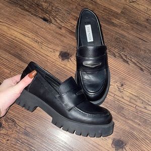 Steve Madden Black Loafers
